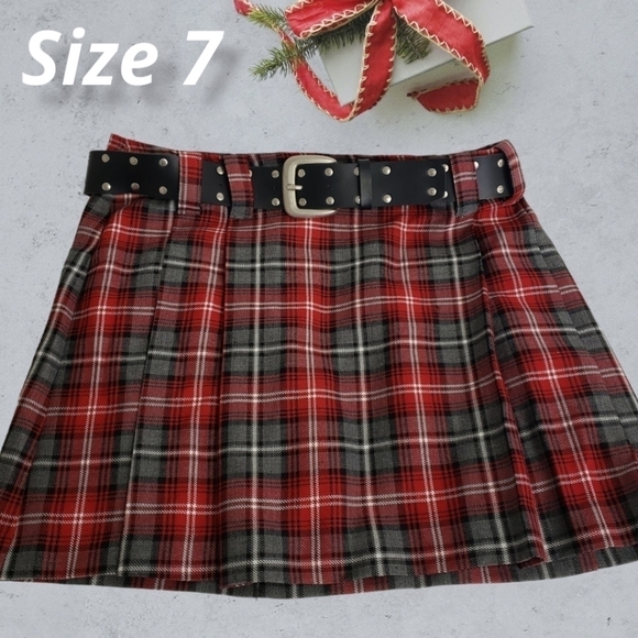 Y2K Plaid Pleated Mini Skirt with Belt 7 Red and Grey EUC Twee USA By Lavender - Picture 2 of 12